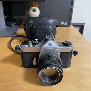 Asahi PENTAX Spotmatic SP 35mm SLR Camera w/ Mamiya/Sekor Auto 55mm f/1.8 Lens
